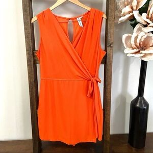 Emma and Michele Romper sz L